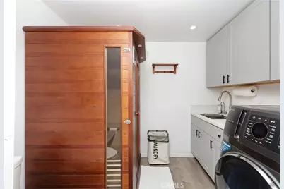 1238 N Kenwood, Burbank, CA 91505 - Photo 37