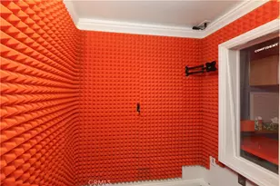 1238 N Kenwood, Burbank, CA 91505 - Photo 41