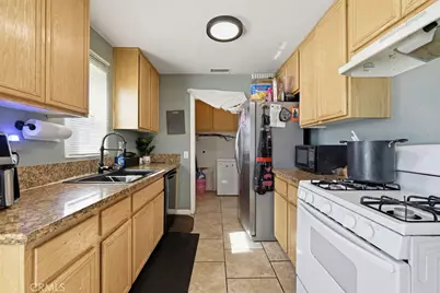 1020 W Avenue J6, Lancaster, CA 93534 - Photo 7