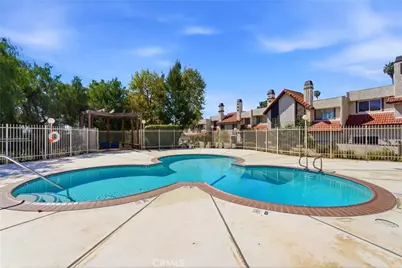 12330 Osborne, Pacoima, CA 91331 - Photo 9