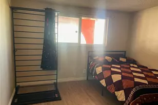 15823 Walnut, Hesperia, CA 92345 - Photo 5