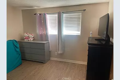 15823 Walnut, Hesperia, CA 92345 - Photo 7