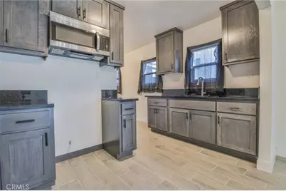 317 W 107th, Los Angeles, CA 90003 - Photo 11