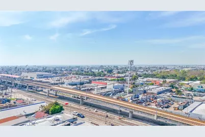 1712 E 57th, Los Angeles, CA 90058 - Photo 29