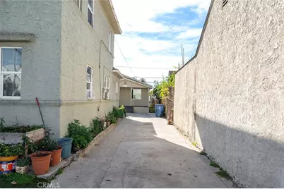 1438 E 20th Street, Los Angeles, CA 90011 - Photo 43