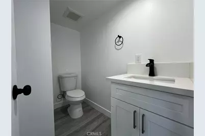 3892 Cherrywood Avenue, Los Angeles, CA 90008 - Photo 23