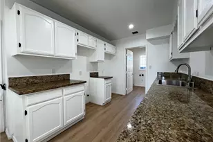 3892 Cherrywood Ave, Los Angeles, CA 90008 - Photo 17
