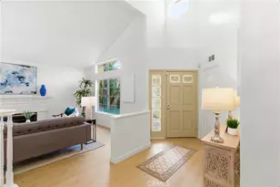 28360 Easton Ln, Saugus, CA 91350 - Photo 7
