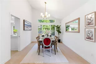 28360 Easton Ln, Saugus, CA 91350 - Photo 13