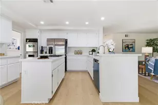 28360 Easton Ln, Saugus, CA 91350 - Photo 19