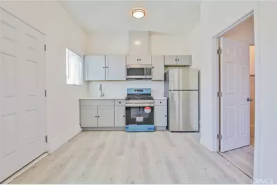 10502 Ravenswood, Inglewood, CA 90304 - Photo 9