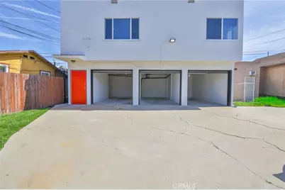 8932 Orchard, Los Angeles, CA 90044 - Photo 35