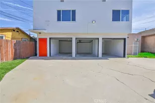 8932 Orchard, Los Angeles, CA 90044 - Photo 35
