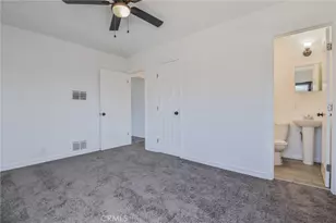 8932 Orchard, Los Angeles, CA 90044 - Photo 47