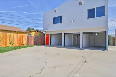 8932 Orchard, Los Angeles, CA 90044 - Photo 37