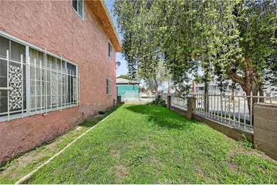 223 N Chester, Compton, CA 90221 - Photo 61
