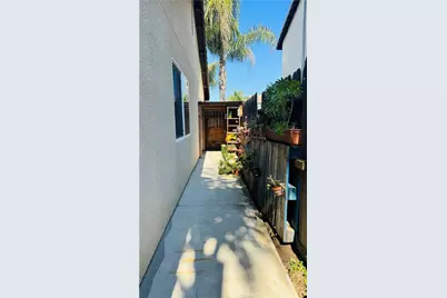 2622 Casa Serena Dr, Delano, CA 93215 - Photo 23