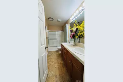 2622 Casa Serena Dr, Delano, CA 93215 - Photo 11