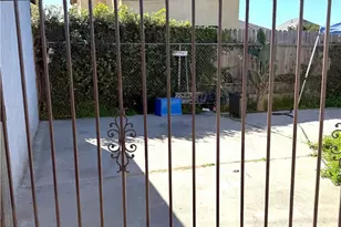 134 W 49th, Los Angeles, CA 90037 - Photo 27