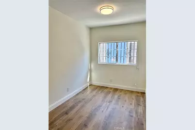 134 W 49th, Los Angeles, CA 90037 - Photo 25