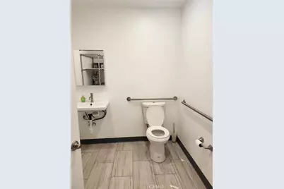 5442 Alhambra, Los Angeles, CA 90032 - Photo 9