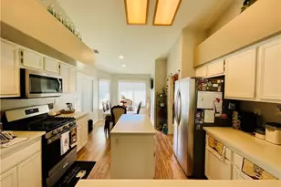 31832 Granville Dr, Winchester, CA 92596 - Photo 9