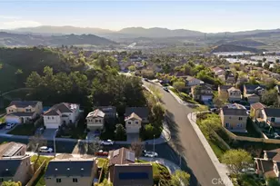 2982 Glendower Ct, Castaic, CA 91384 - Photo 5