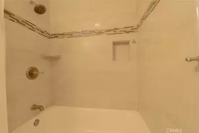 5593 Pioneer Boulevard #18, Whittier, CA 90601 - Photo 17