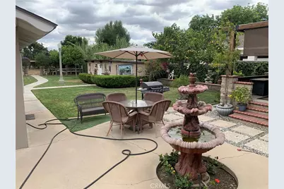 427 W Maple, Ontario, CA 91762 - Photo 7