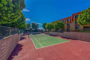 2101 E 21st, Signal Hill, CA 90755 - Photo 23