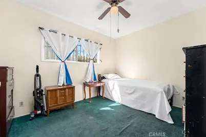 10208 S San Pedro Street, Los Angeles, CA 90003 - Photo 11