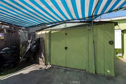 10208 S San Pedro Street, Los Angeles, CA 90003 - Photo 23