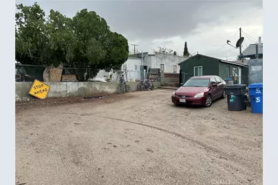 604 E Buena Vista, Barstow, CA 92311 - Photo 13