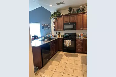 1611 Brea Street, Bakersfield, CA 93307 - Photo 7