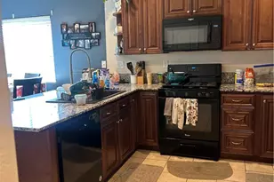 1611 Brea St, Bakersfield, CA 93307 - Photo 7