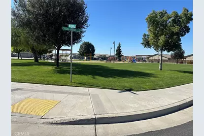 1611 Brea Street, Bakersfield, CA 93307 - Photo 23