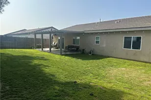 1611 Brea St, Bakersfield, CA 93307 - Photo 17