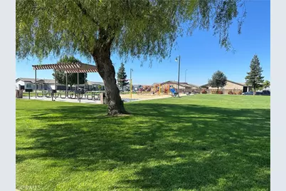 1611 Brea Street, Bakersfield, CA 93307 - Photo 21