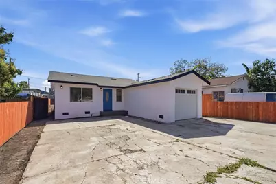 910 E 107th Street, Los Angeles, CA 90002 - Photo 5