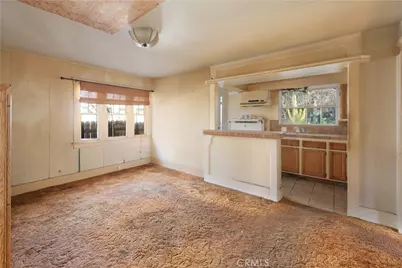 9211 Walnut, Bellflower, CA 90706 - Photo 5