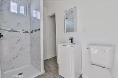 430 W 64th Street, Los Angeles, CA 90003 - Photo 27