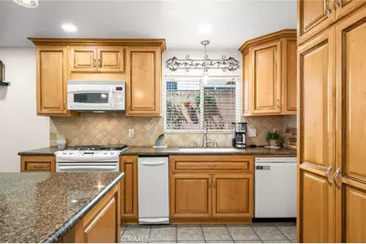 605 E Avenida De La Merced, Montebello, CA 90640 - Photo 13
