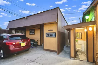 6926 Compton Avenue, Los Angeles, CA 90001 - Photo 35