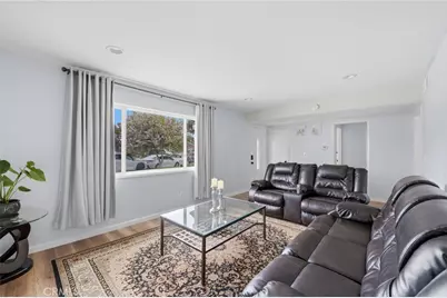 21235 Oakfort Avenue, Carson, CA 90745 - Photo 7