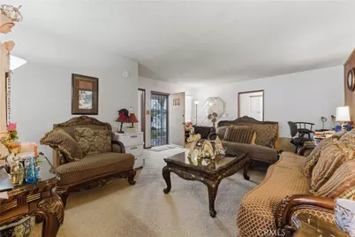 10456 Mapledale, Bellflower, CA 90706 - Photo 7