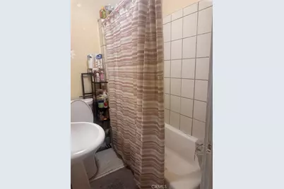 920 E 48th Street, Los Angeles, CA 90011 - Photo 5