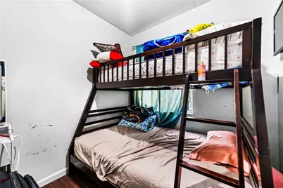 736 W 41st Place, Los Angeles, CA 90037 - Photo 15