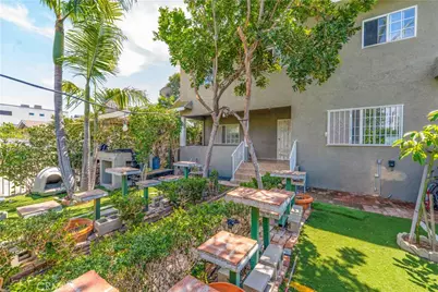 736 W 41st Place, Los Angeles, CA 90037 - Photo 3