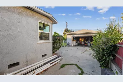 223 E Marker Street, Long Beach, CA 90805 - Photo 33