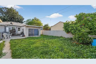 223 E Marker Street, Long Beach, CA 90805 - Photo 25